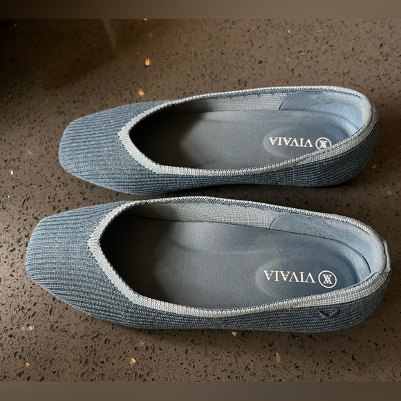 Brand New Vivaia Square-Toe V-Cut Flats (Margot 2.0) - Picture 4 of 7